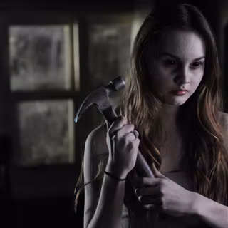 Liana Liberato 2019 wallpaper