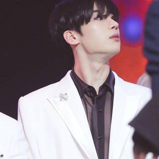 Han Seungwoo wallpaper