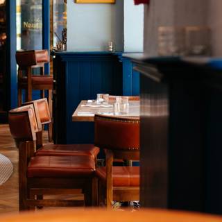 Empty chair wallpaper