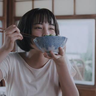 Suzu Hirose wallpaper