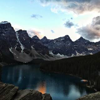 Moraine Lake landscape at Banff National Park wallpaper