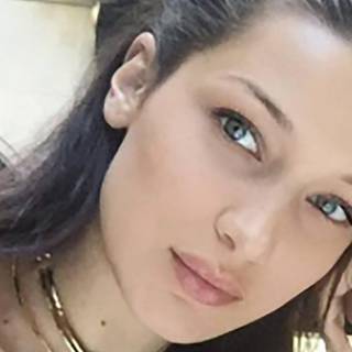Bella Hadid model wallpaper