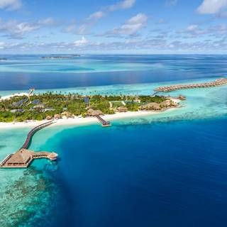 Maldives Island Resort aerial view wallpaper