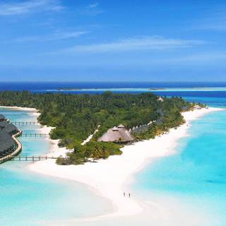 Maldives Island Resort aerial view wallpaper