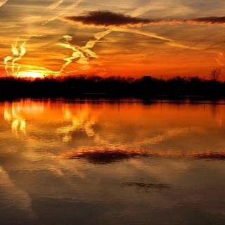 Sunset reflections wallpaper