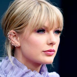 Taylor Swift The Archer wallpaper