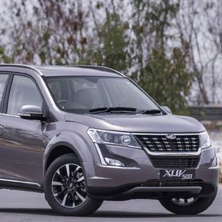 Mahindra XUV500 wallpaper