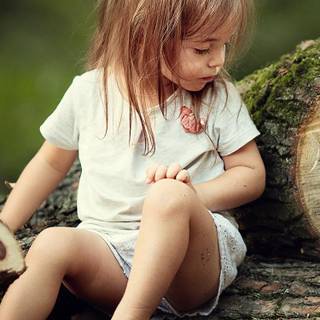 Childhood girls friends wallpaper