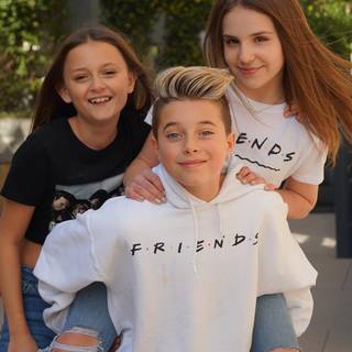 Gavin Magnus wallpaper