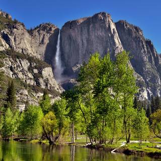 Merced River Yosemite Valley wallpaper