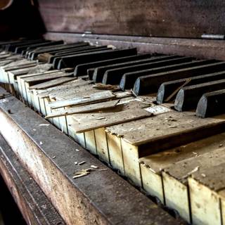 Free piano wallpaper