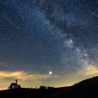 Perseid meteor shower 2019 wallpaper