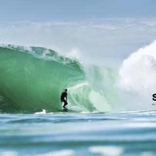 Surfer magazine wallpaper