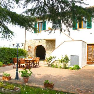 Tuscan vineyard village wallpaper