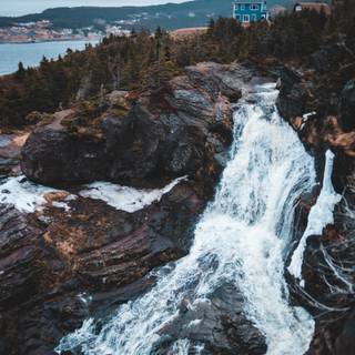 Rocky shore wallpaper