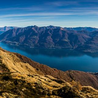 Lake Maggiore wallpaper