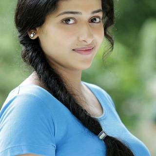 Anu Sithara wallpaper