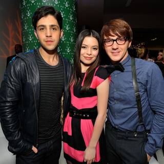 Drake & Josh wallpaper