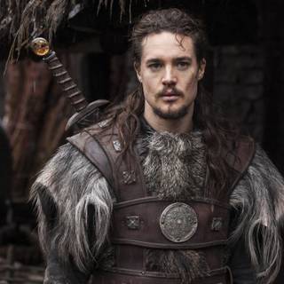 Alexander Dreymon wallpaper