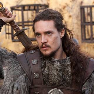 Alexander Dreymon wallpaper