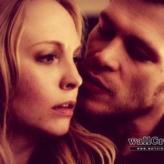 Klaroline wallpaper