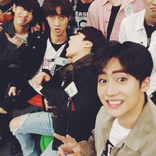 Kpop idols wallpaper