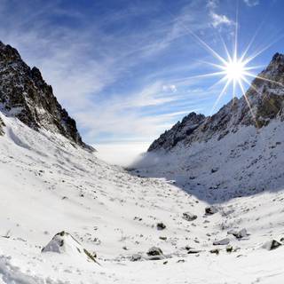 Mountain lake National Park High Tatra wallpaper