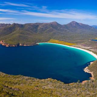 Wineglass Bay wallpaper