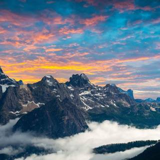 Mountain lake Dolomites Italy wallpaper