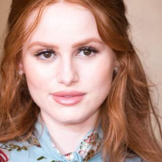 Madelaine Petsch red hair wallpaper