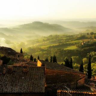 Tuscan morning wallpaper