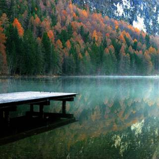 Autumn lake wallpaper