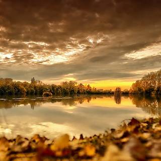 Autumn lake wallpaper