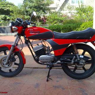 Yamaha RX 100 bike wallpaper