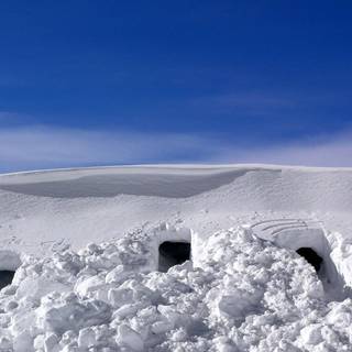 Igloo wallpaper