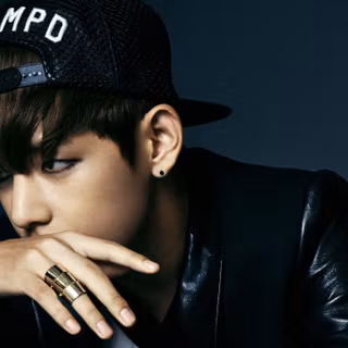 Taehyung laptop wallpaper