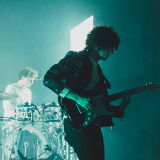 1975 aesthetic wallpaper