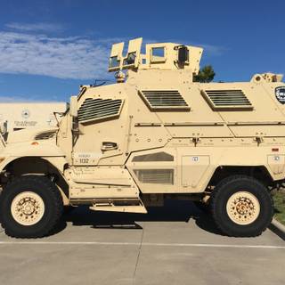 SWAT trucks wallpaper