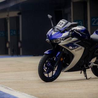Yamaha R3 2019 wallpaper