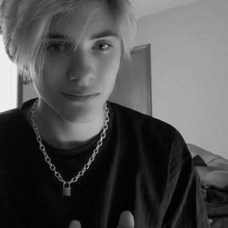 Noen Eubanks wallpaper