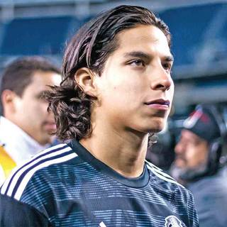 Diego Lainez wallpaper