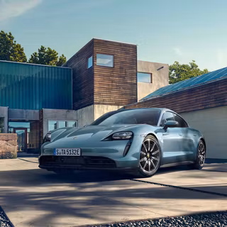 Porsche Taycan 4S 2019 wallpaper