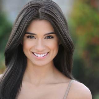 Diane Guerrero wallpaper