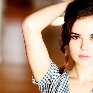 Zoey Deutch photoshoot wallpaper