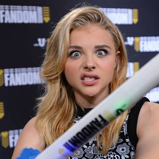 Chloë Grace wallpaper