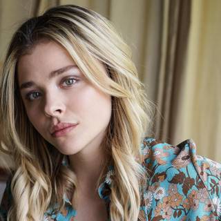Chloë Grace wallpaper