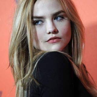 Maddie Hasson wallpaper
