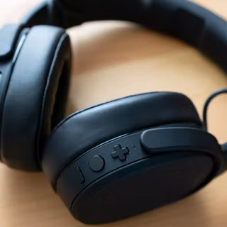 Skullcandy earphone wallpaper