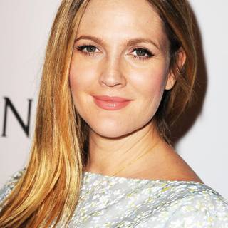 Drew Barrymore iPhone wallpaper