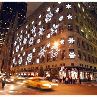 Saks 5th Avenue New York wallpaper